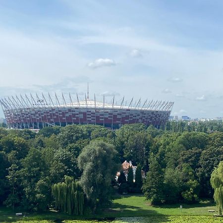Dedek Park - Historyczny Dworek W Pieknym Parku Skaryszewskim Obok Stadionu Narodowego Warschau Buitenkant foto